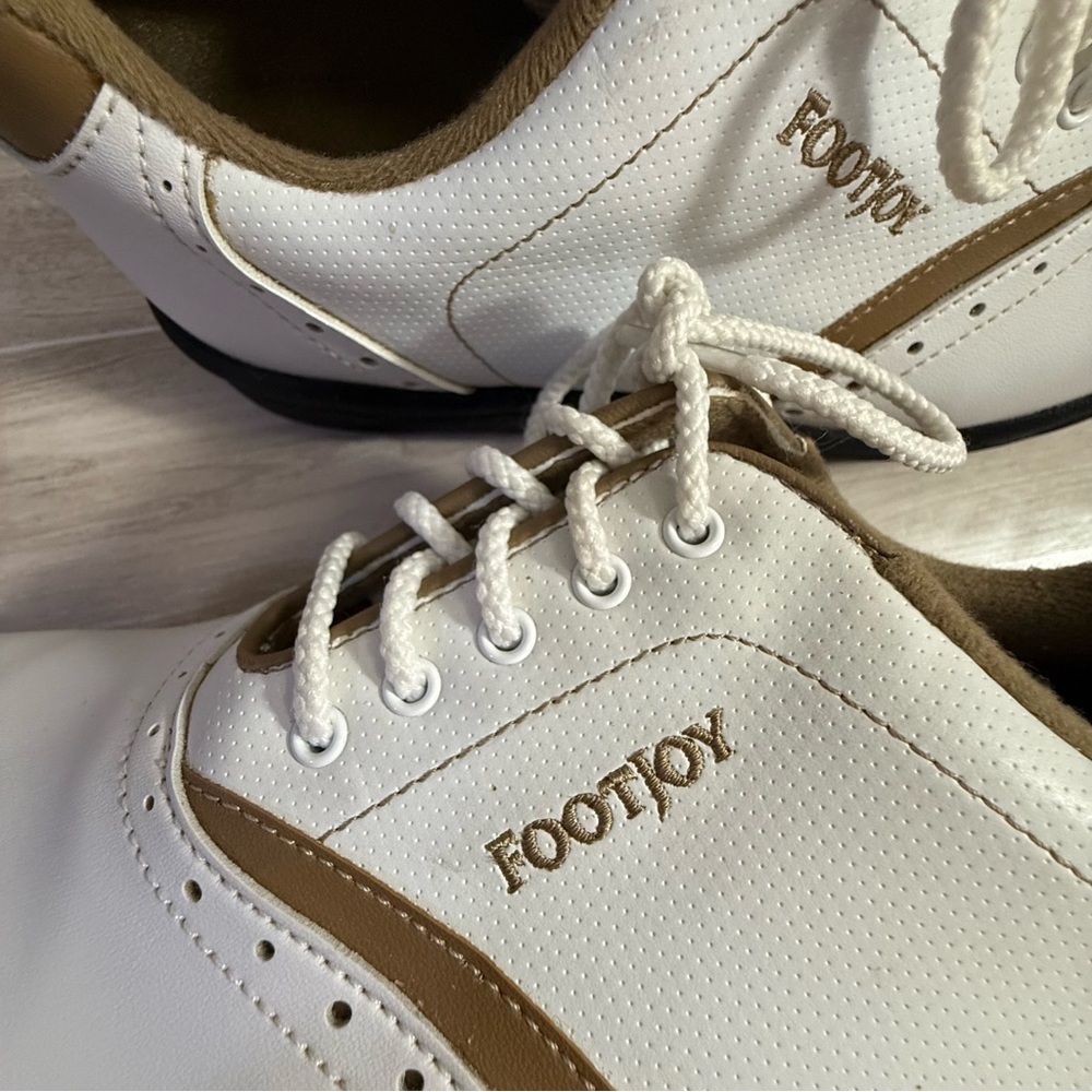 FootJoy GreenJoys Women’s Oxford Golf Shoes White & Tan Lace-Up — Size 7M - Picture 8 of 10